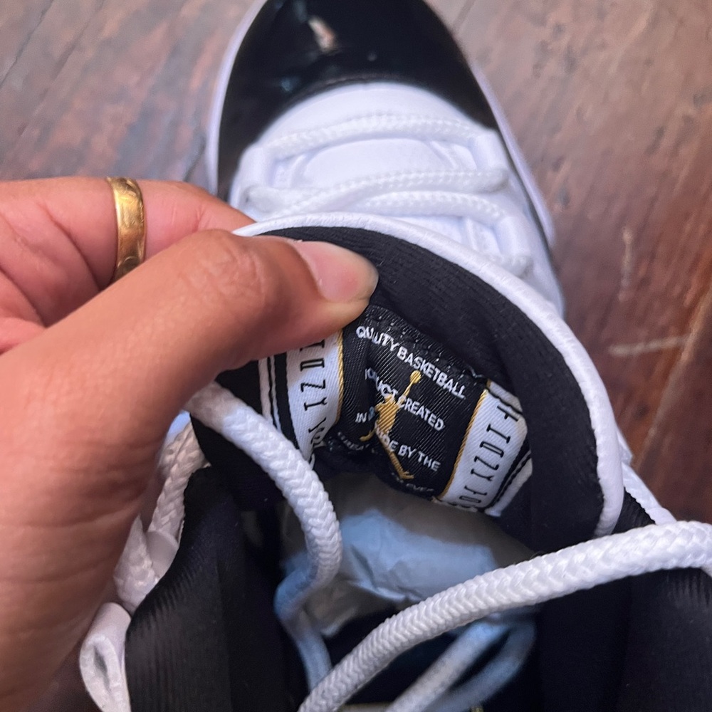 Jordan Air 11 Gratitudes - Picture 5 of 12